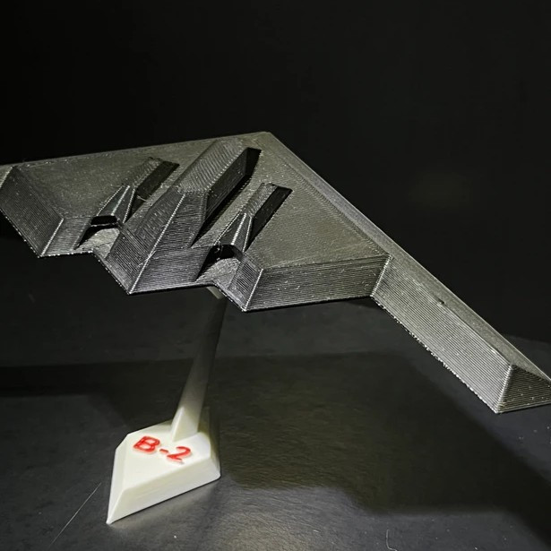 ماکت هواپیمای B-2 Spirit - طراحی بالپرنده رادارگریز - ابعاد ۱۹ در ۸ در ۷ سانت